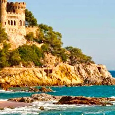 Born To Chill With Pool, Parking & Balcony Appartamento Lloret de Mar